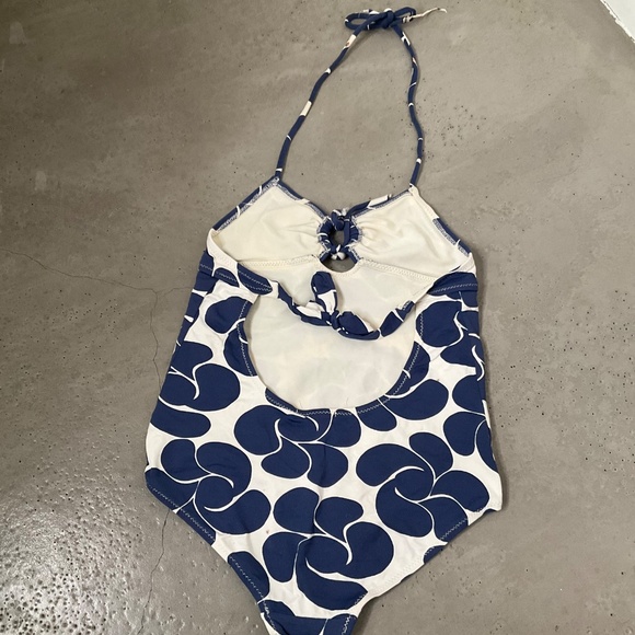 Eberjey Onepiece Swimsuit - Picture 2 of 6